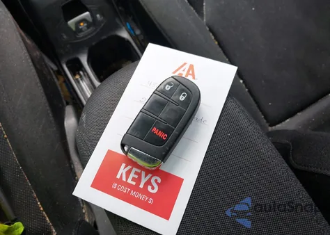 2018 Jeep Renegade Sport Fwd z USA, uszkodzony, nr VIN ZACCJAAB6JPG80157